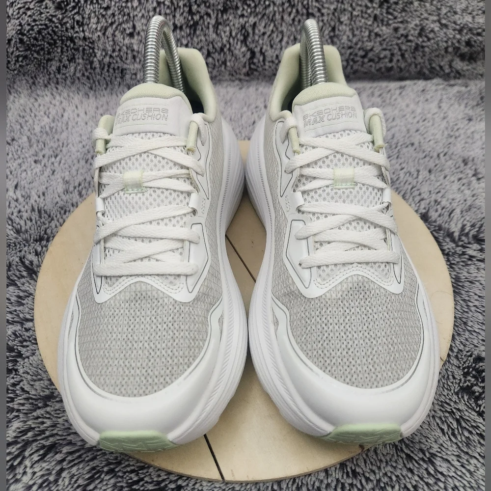 Skechers Endeavour Max Cushioning Sneakers Women's Size 8 - Picture 3 of 9